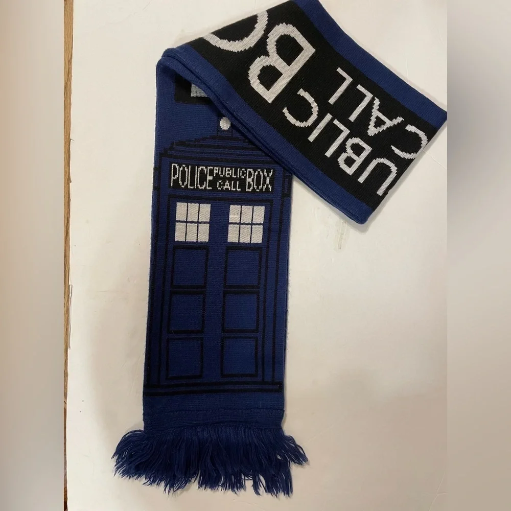Doctor Who Blue TARDIS Police Box Winter Scarf